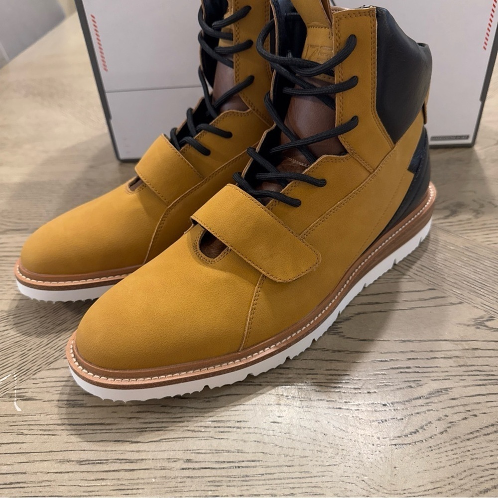 J75 Mens Wolfram Hybrid Chukka Boot Size 10